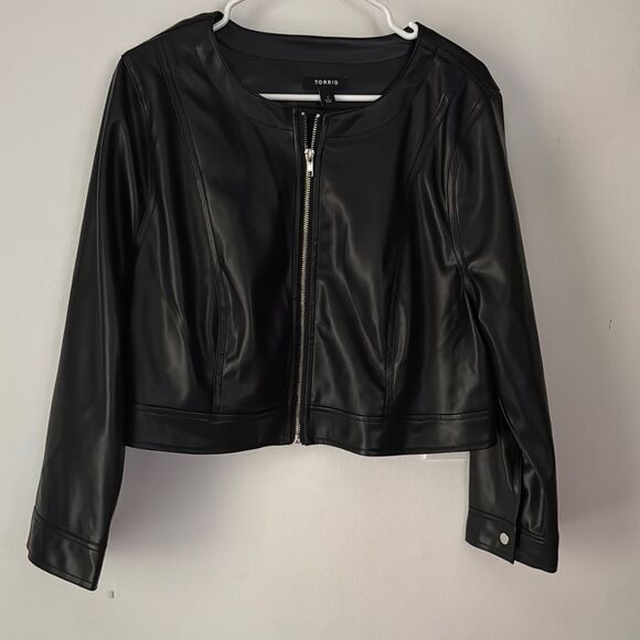 torrid Jackets & Blazers - Torrid Black Leather Cropped Jacket